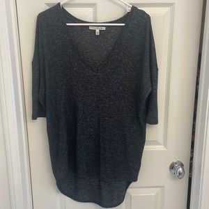 Express charcoal 3/4 sleeve top